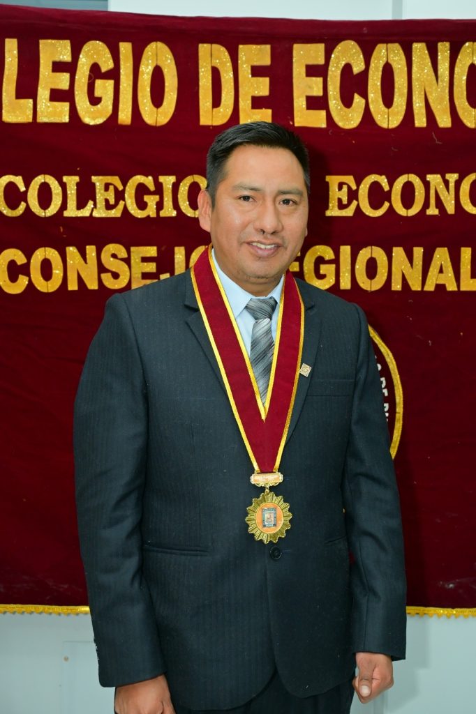 Mgtr. Waldyr Ganoza Anco